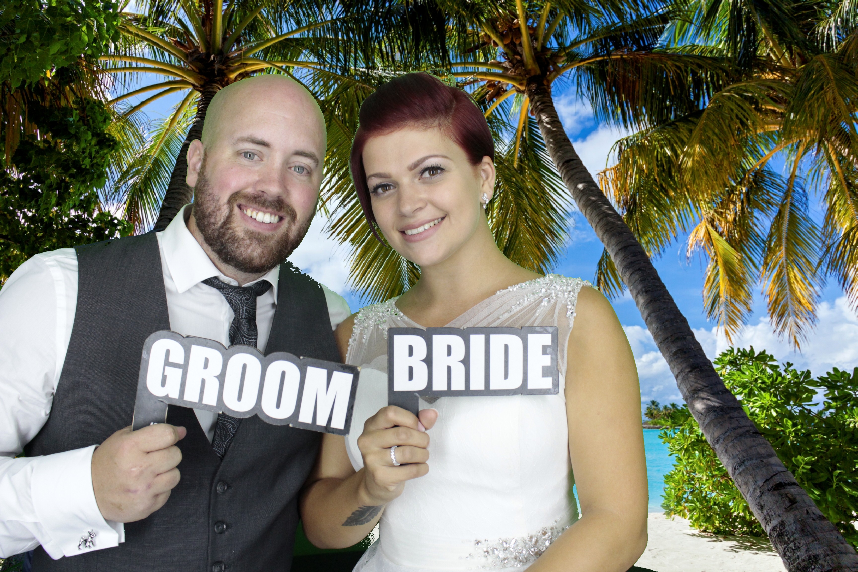 Mr & Mrs Harvey | View more photos from the event at gallery.myphotoboothexperience.co.uk/u/MyPhotoBoothExperienceLtd/Mr-Mrs-Harvey